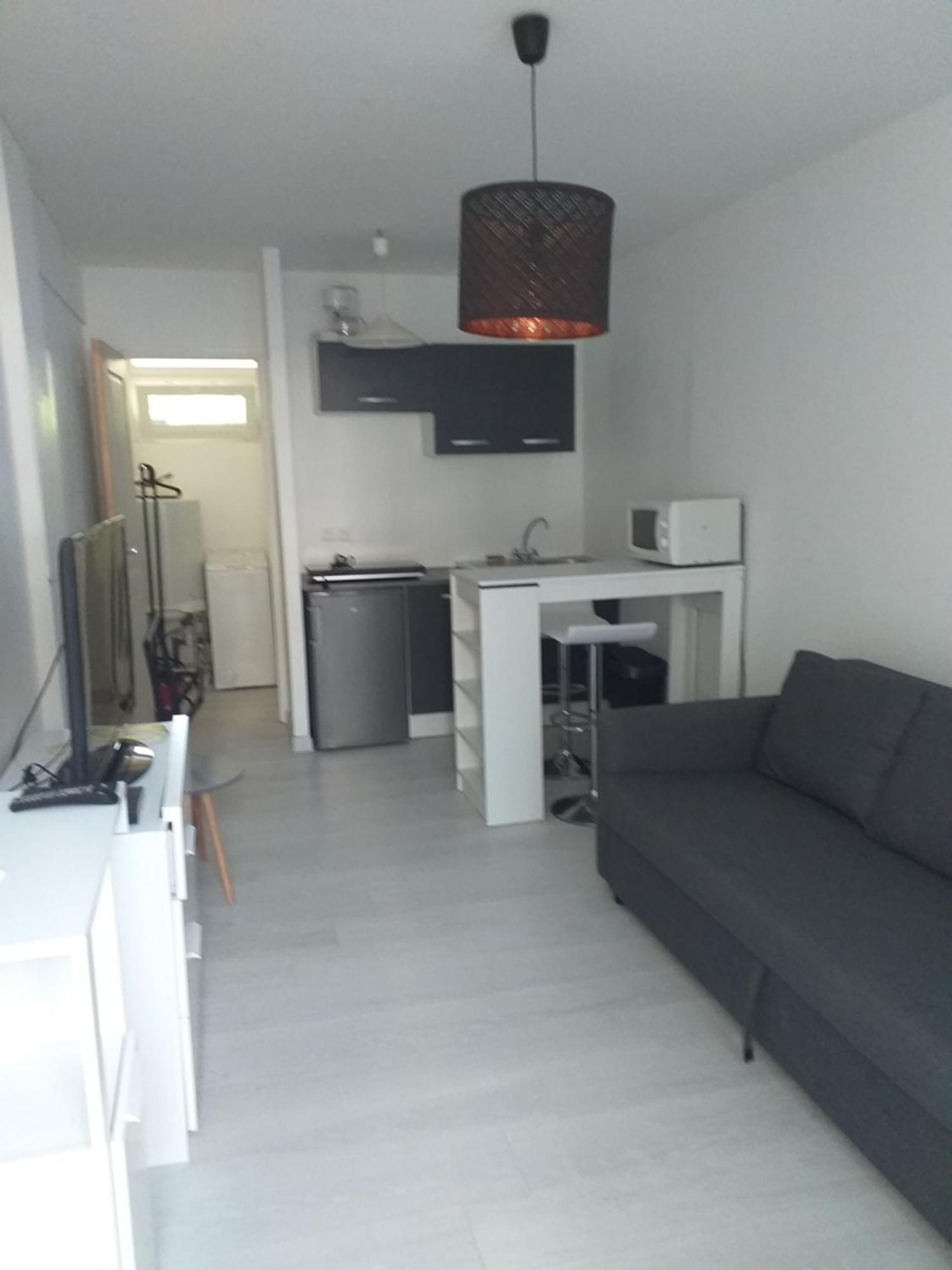 Studio Meuble Wifi A Proximite Du Tram Castelnau-le-Lez Εξωτερικό φωτογραφία